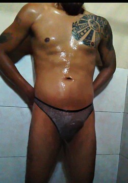 Casi desnudo photo 1