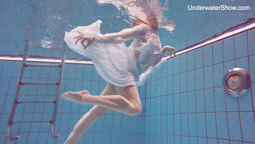 Diana Zelenkina 2 UnderWaterShow