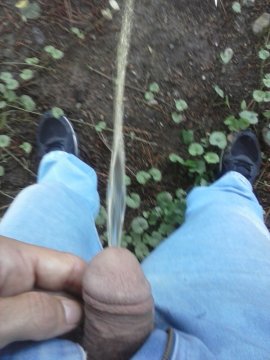 pissing photo 4