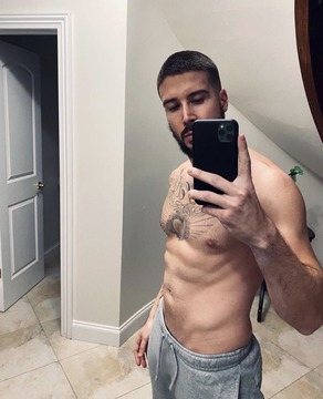 Hot Famous Males photo 4